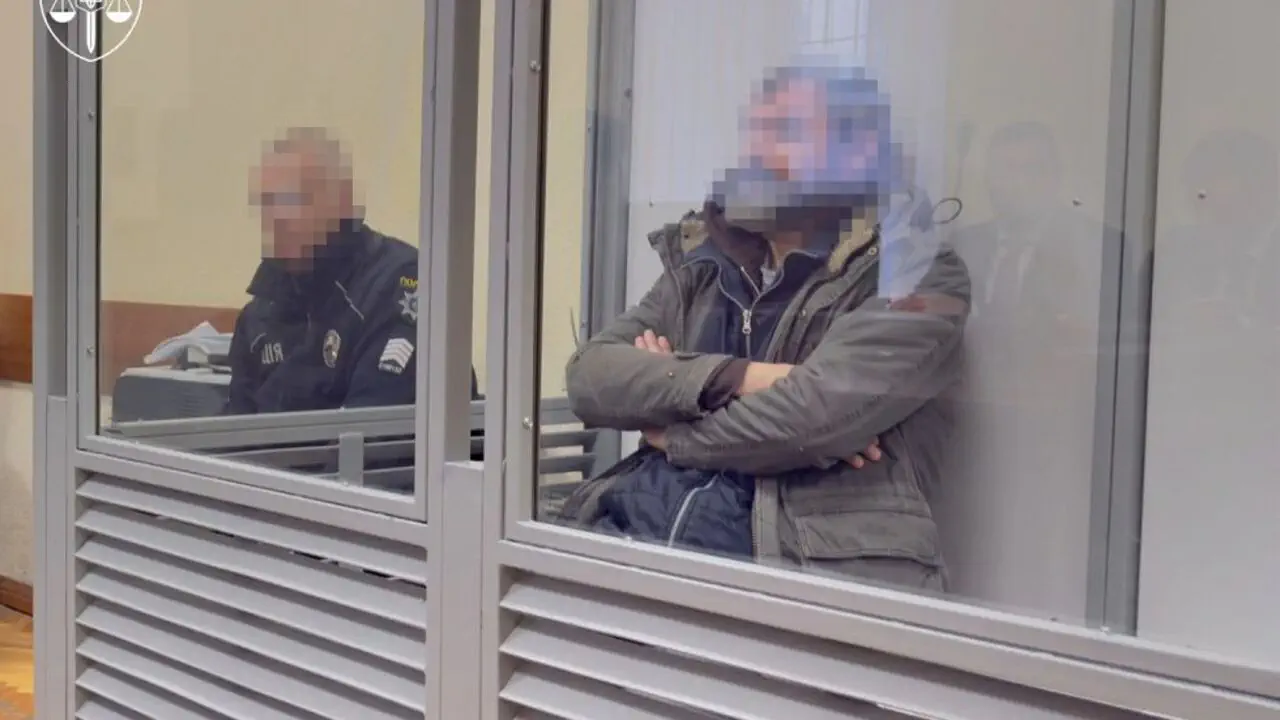 Печерський суд ухвалив рішення у резонансній справі про зґвалтування неповнолітніх студенток