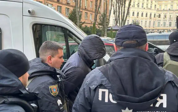 Українця вбили у Відні через криптогаманець: двох підозрюваних затримали в Одесі