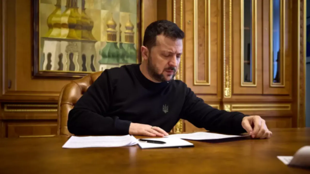 Зеленский лишил Бубку и Клочкову госстипендий, Беленюк расценивает это как призыв вернуться