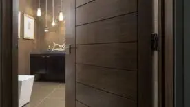 чому скриплять двері чим змазати 