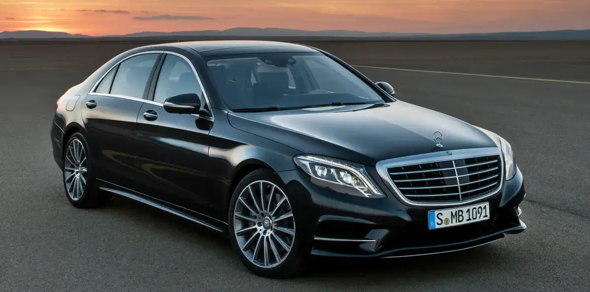 Mercedes-Benz S550 / Фото: Unsplash
