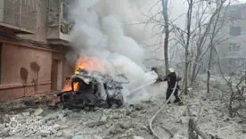 Росія розбомбила багатоповерхівку в Харкові в розпал міжнародних переговорів/Фото: ДСНС