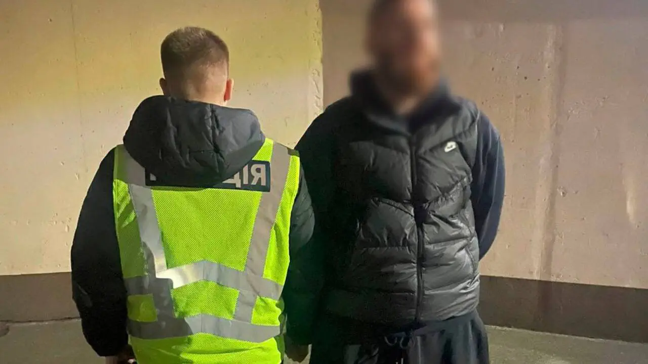«Перевірка на зв’язок із РФ»: у Дарницькому районі шахрай забрав у жінки всі заощадження