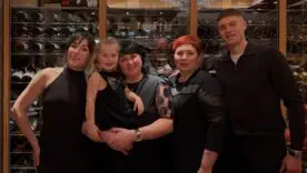 Артём Довбик с семьёй