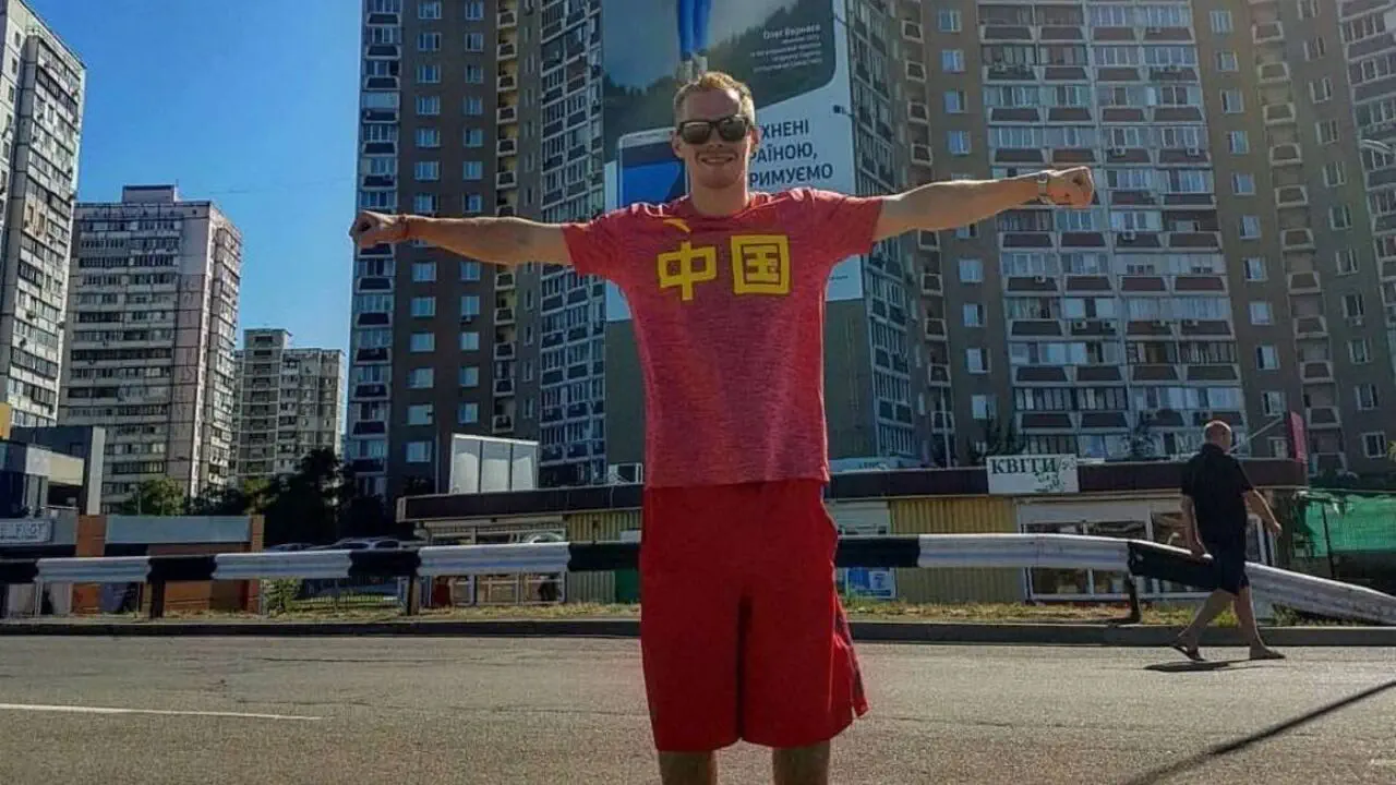 Олег Верняев