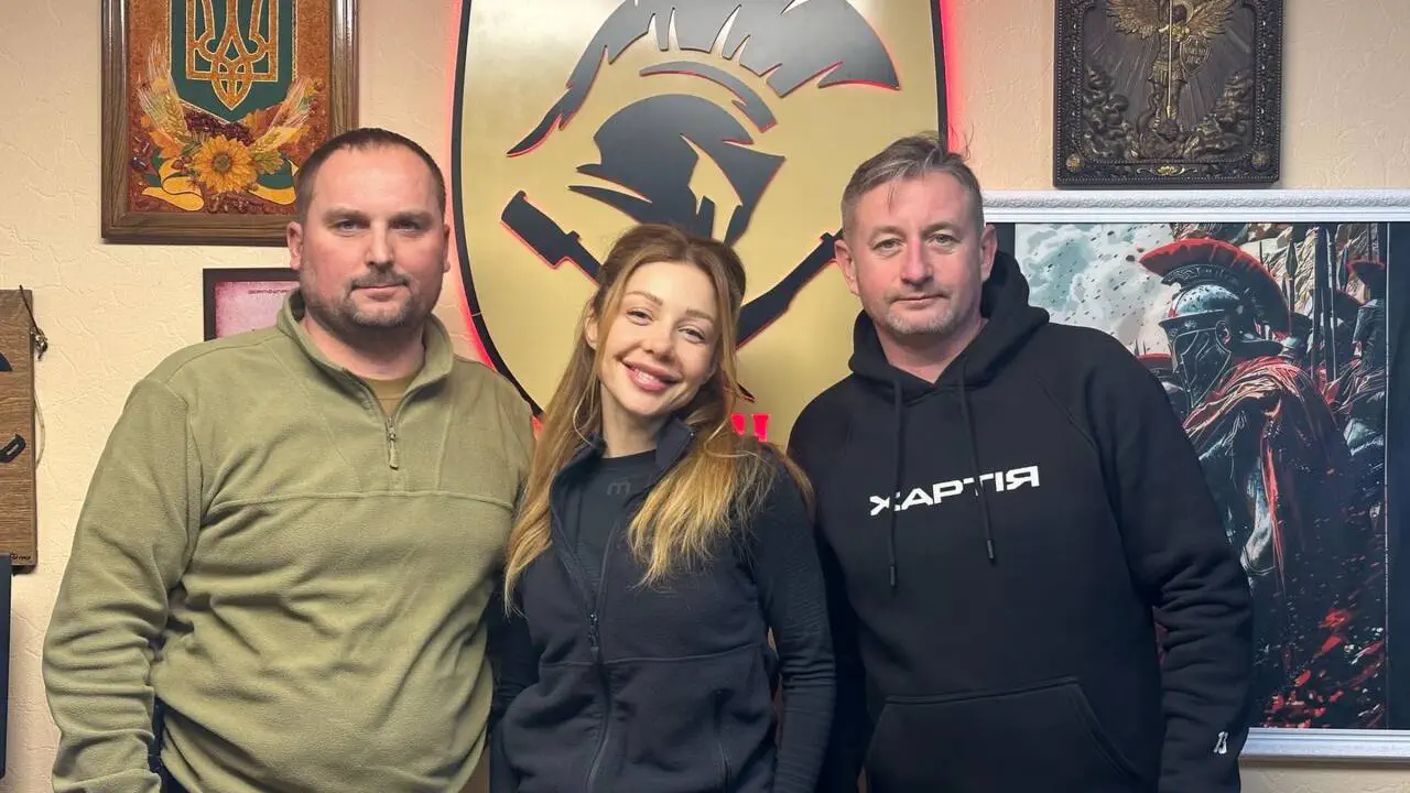 Тина Кароль ответила на критику визитом: певица побывала в прифронтовой зоне Донетчины