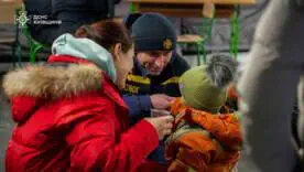 Уже десятий день поспіль у Пунктах незламності в Києві працюють психологи ДСНС України та Націполіції/Фото: ДСНС
