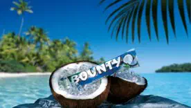 Від імператорів Китаю до батончиків Bounty: найдивніший мікс свят року