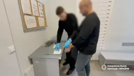Вимагав 150 000 доларів з родини військового – на Хмельниччині поліція затримала зловмисника/Фото: Нацполіція