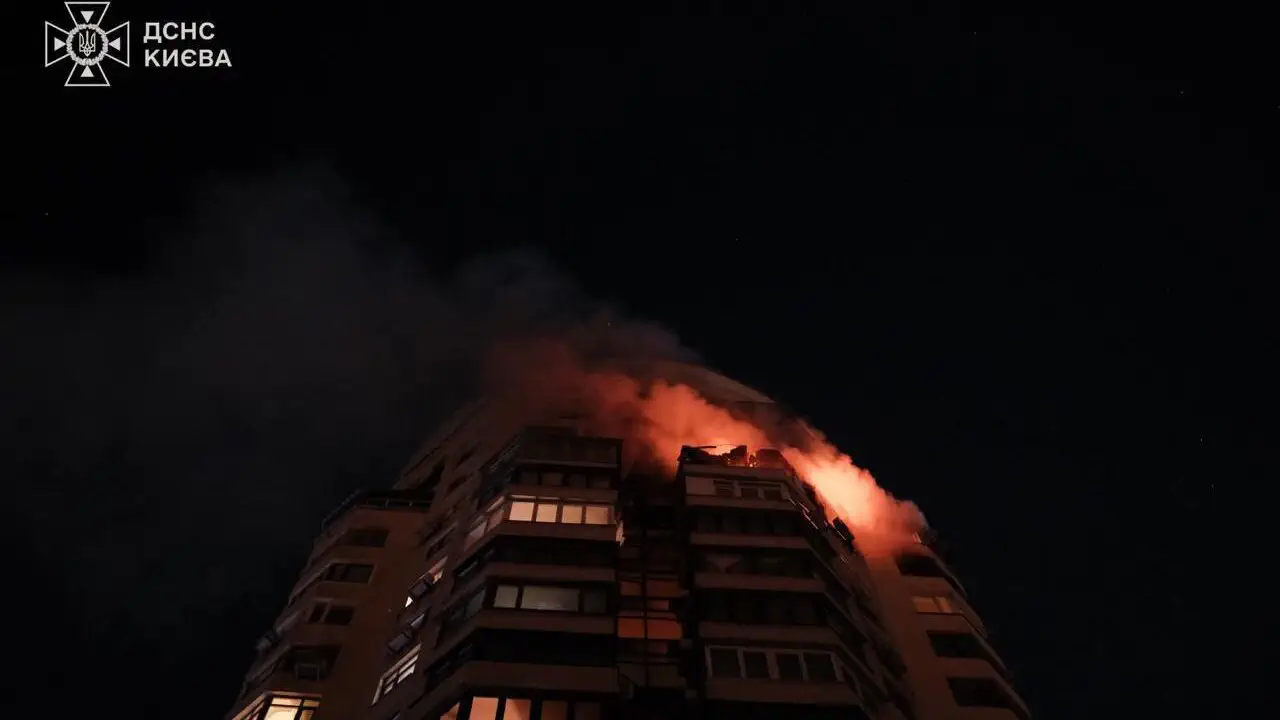 Майже 1200 багатоповерхівок Києва залишилися без тепла після нічної атаки