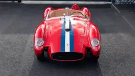 Игрушка за $243 тысячи: детский Ferrari установил мировой рекорд на аукционе
