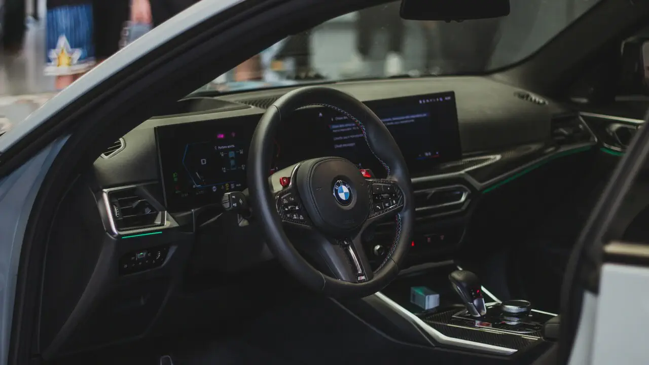 Горячие новости в прямом смысле: BMW и Toyota Supra отправляются на сервис из-за риска возгорания