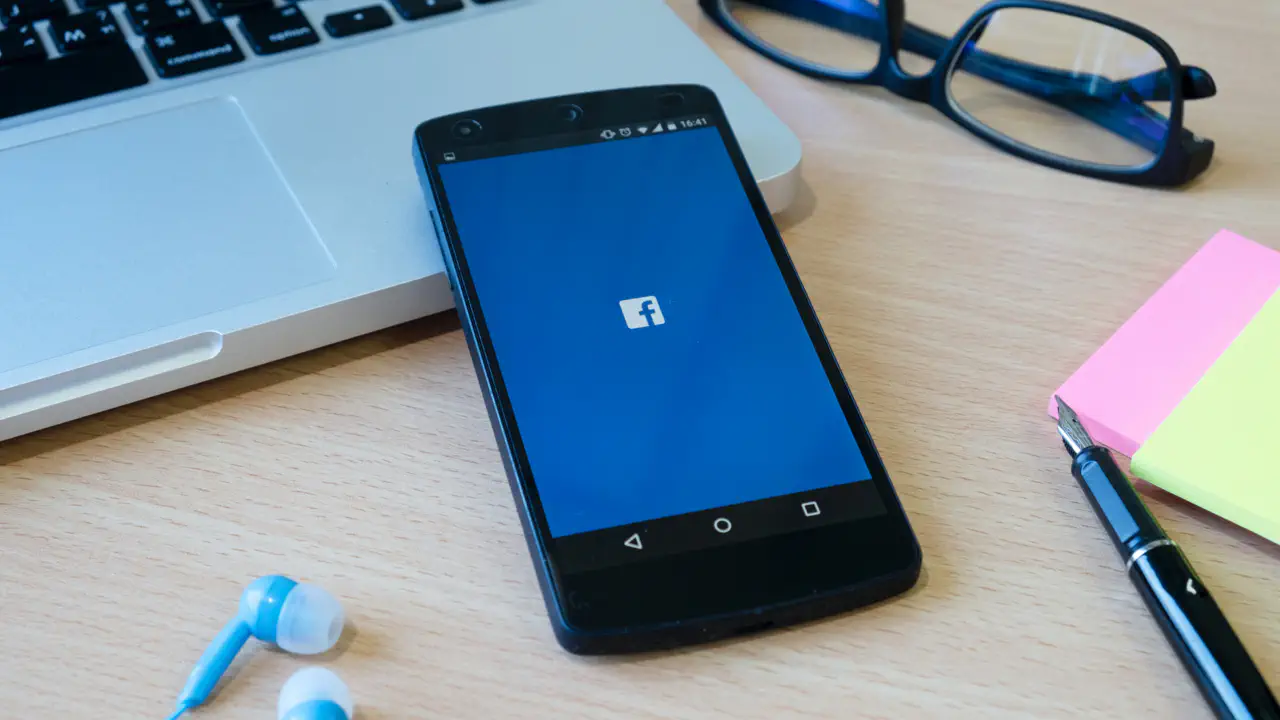Meta нарешті дозволила українцям заробляти у Facebook: деталі нової програми монетизації