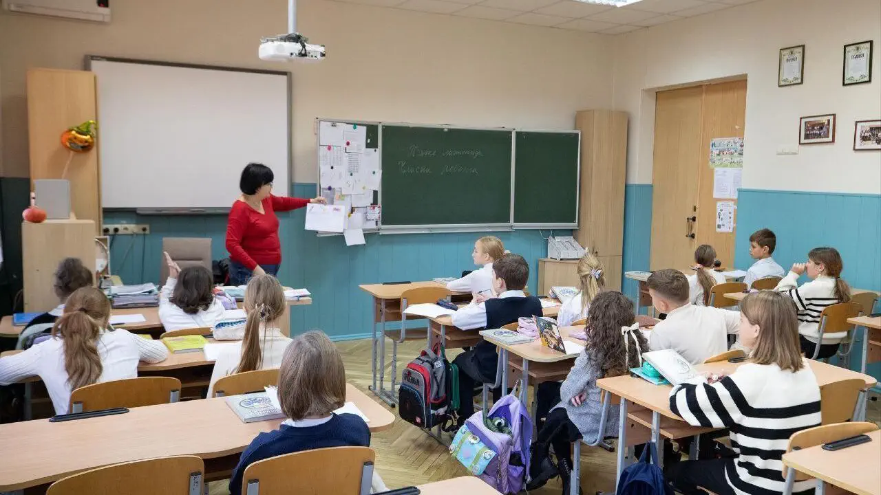 Более 30% учебных заведений без отопления: КГГА организует временное переселение