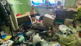 Киянка залишила сина наодинці з наркотиками, хлопчик потрапив до реанімації/Фото: Нацполіція