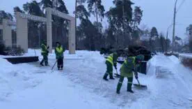 Последствия непогоды и дорожная ситуация в столице. Пробуксовка автомобилей, транспорта из-за скользкого покрытия