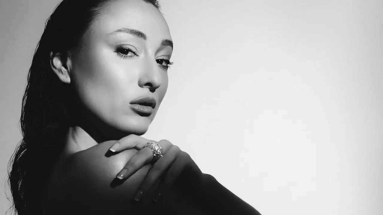 Настя Половинкина рассказала о "подкатах" Решетника на шоу Холостяк