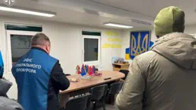 Мільярди «на вітер»... Посадовці заробляли на дірявих укриттях для літаків (Деталі схеми)