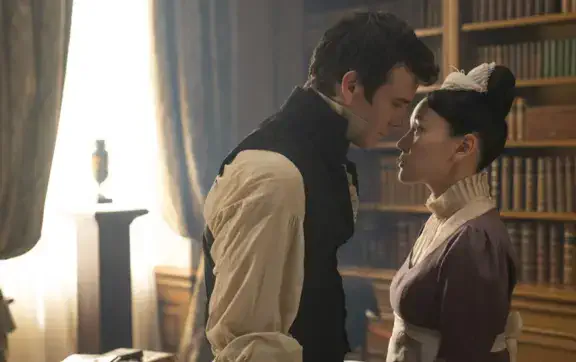 Семь часов в ванной: съёмки секс-сцены в "Бриджертонах" обернулись для актрисы болезнью