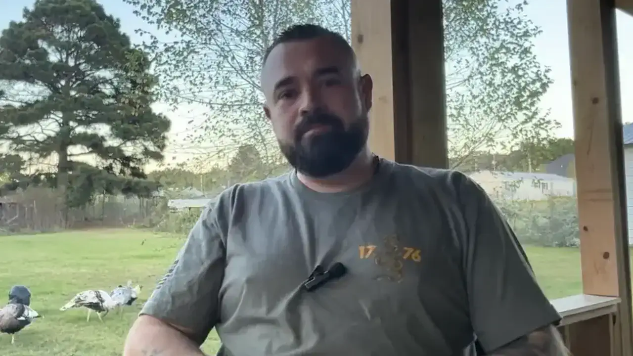 Отец, обвиняемый в убийстве педофила, выиграл выборы на пост шерифа в Арканзасе