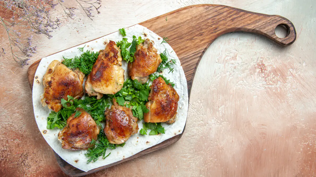 Как запечь вкусную курицу в духовке