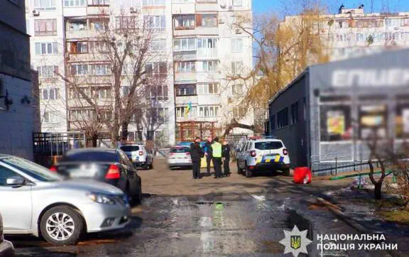 В Киеве задержали мужчину за жестокое избиение 75-летней соседки: у женщины перелом черепа