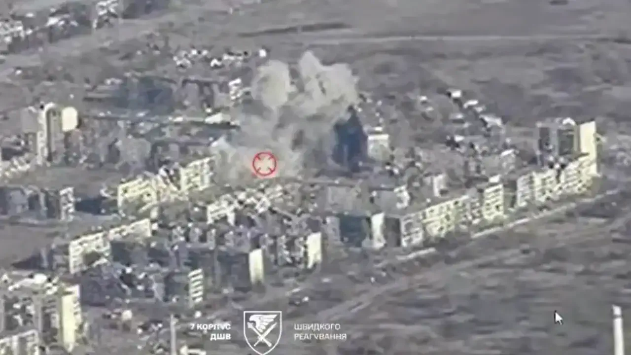 "Пацаны без связи": Силы обороны авиаударом разгромили базу оккупантов в Покровске