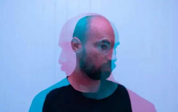 Чому Джобс носив лише водолазку? Інтерв’ю про те, як зменшити кількість виборів для успіху в житті