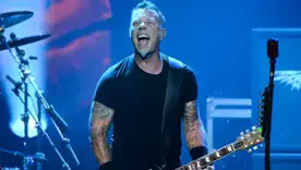 Предложение среди акул: лидер Metallica превратил пятницу 13-е в самый романтичный день