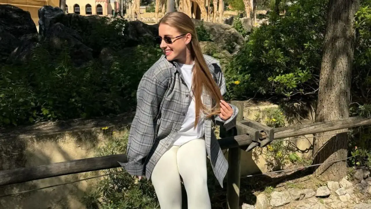 Лиза Судакова