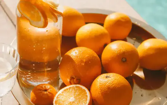 Як вибрати сік для зміцнення імунітету: порівняння поживних речовин та поради дієтологів