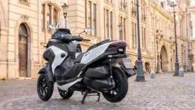 Yamaha представила первый в мире скутер с подушкой безопасности — и он стоит около $12 000
