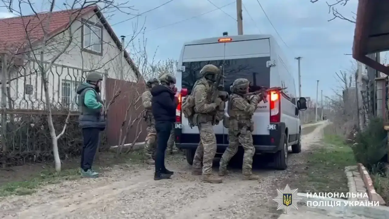 Стрілянина в Одесі: чоловік важко поранив двох поліцейських і був ліквідований під час штурму