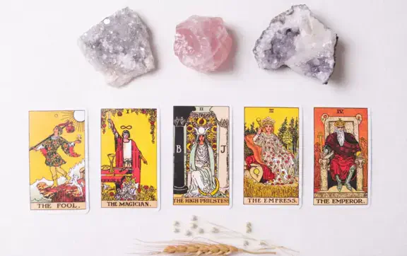 Огненный тандем 27 марта: кого ждет финансовый прорыв, а кому карты Таро советуют остановиться