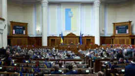 Уряд відклав ПДВ для ФОПів, але запроваджує довічний військовий збір та оподаткування посилок