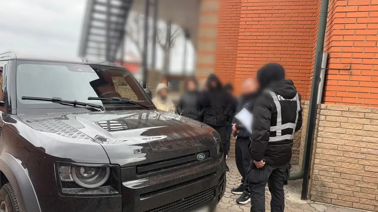 Наркотики маскировали под сладости и получали доход до 10 миллионов гривен ежемесячно