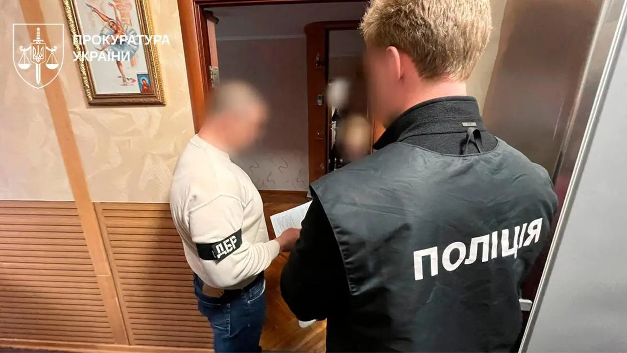 Посадовець “Укрзалізниці” вимагав $100 000 за демонтаж колії