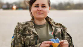 "Они так удивились, что им кусочек торта принесли": пасхальное интервью с передовой