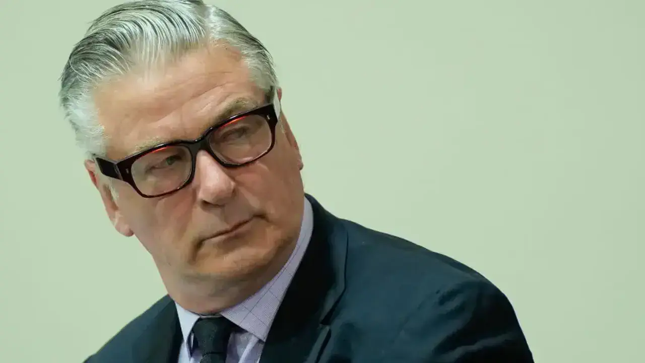Суд, паралич и принудительные съёмки: Алек Болдуин раскрыл детали жизни после гибели Галины Хатчинс