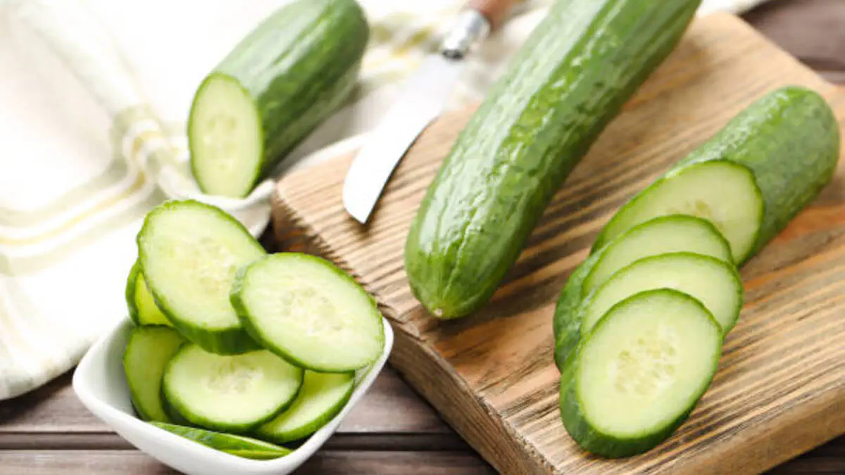 Джейми Оливер делится секретом идеального весеннего салата