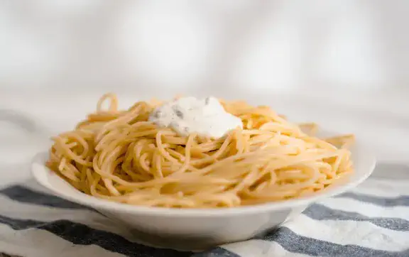 Секреты идеального al dente: как правильно варить пасту и что делать, если она недоварена