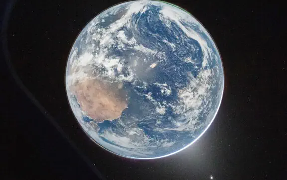 В День Земли общественность обращает внимание на острые и актуальные проблемы экологии, а также пытается их решить.