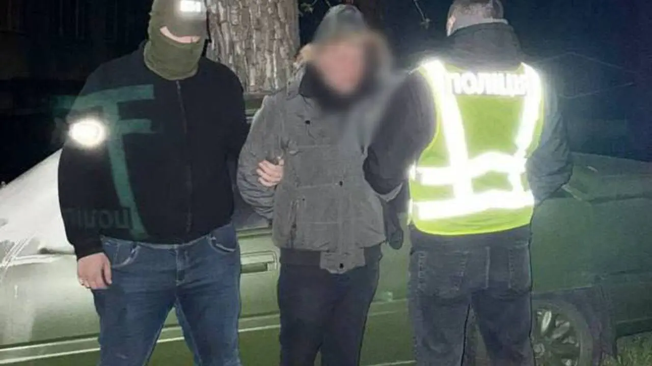 Підпалив авто бійця ЗСУ за $1000: у столиці затримали підозрюваного