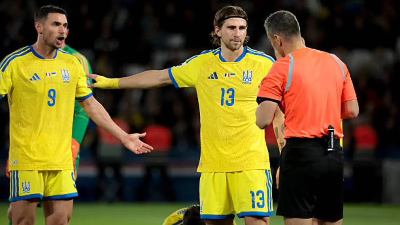 Українці запалюють у Франції: Забарний і Яремчук — у збірній туру