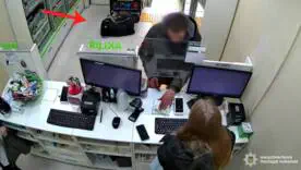 Чоловік залишив сумку з “вибухівкою” в аптеці після відмови продати медикаменти