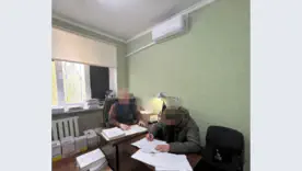 Месть за отказ: в Хмельницкой области военный устроил девушке полчаса ада в блиндаже