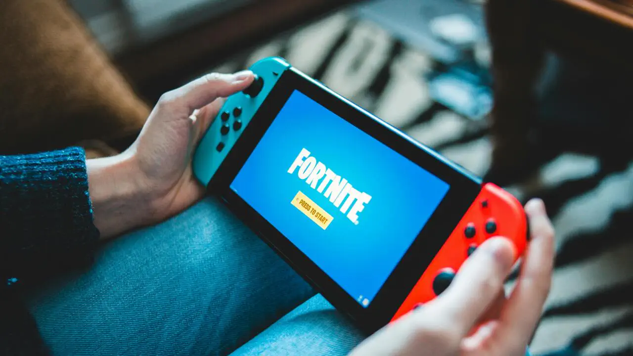 В обновлении Fortnite появились коллаборации со Star Wars, Clone Wars и Family Guy