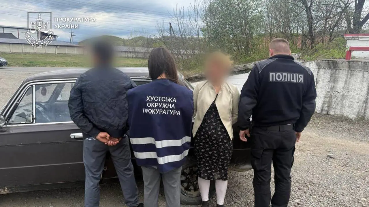 Продати дітей за 1000 доларів: на Закарпатті судитимуть матір