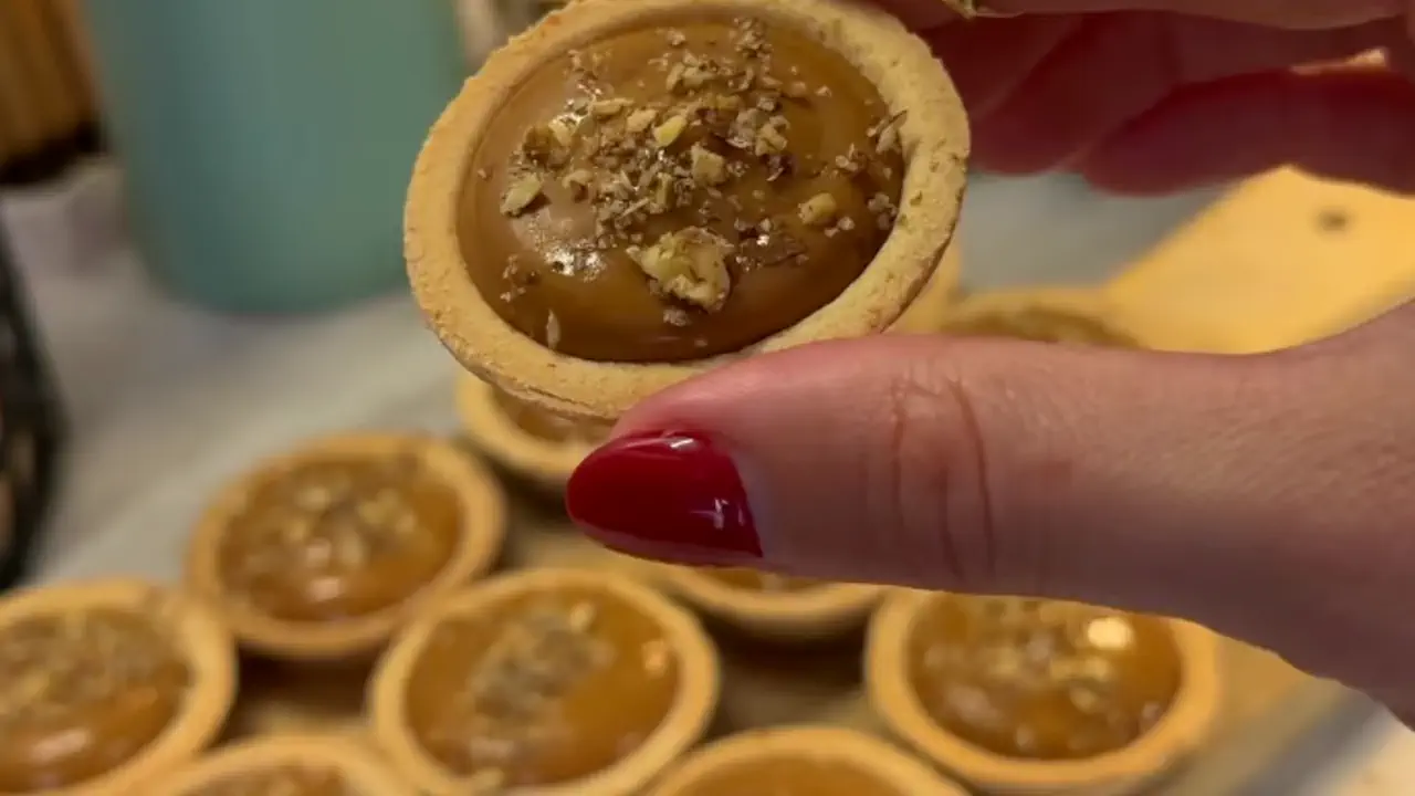 Тот самый вкус детства: простой рецепт ленивых “орешков”