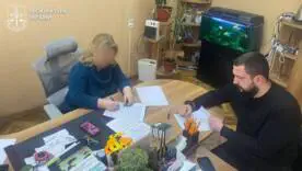 Чиновницу будут судить за халатность, позволившую матери пытать сына девять месяцев